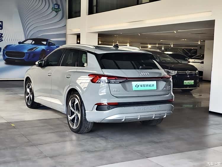Audi Q4 e-tron, 2024 7