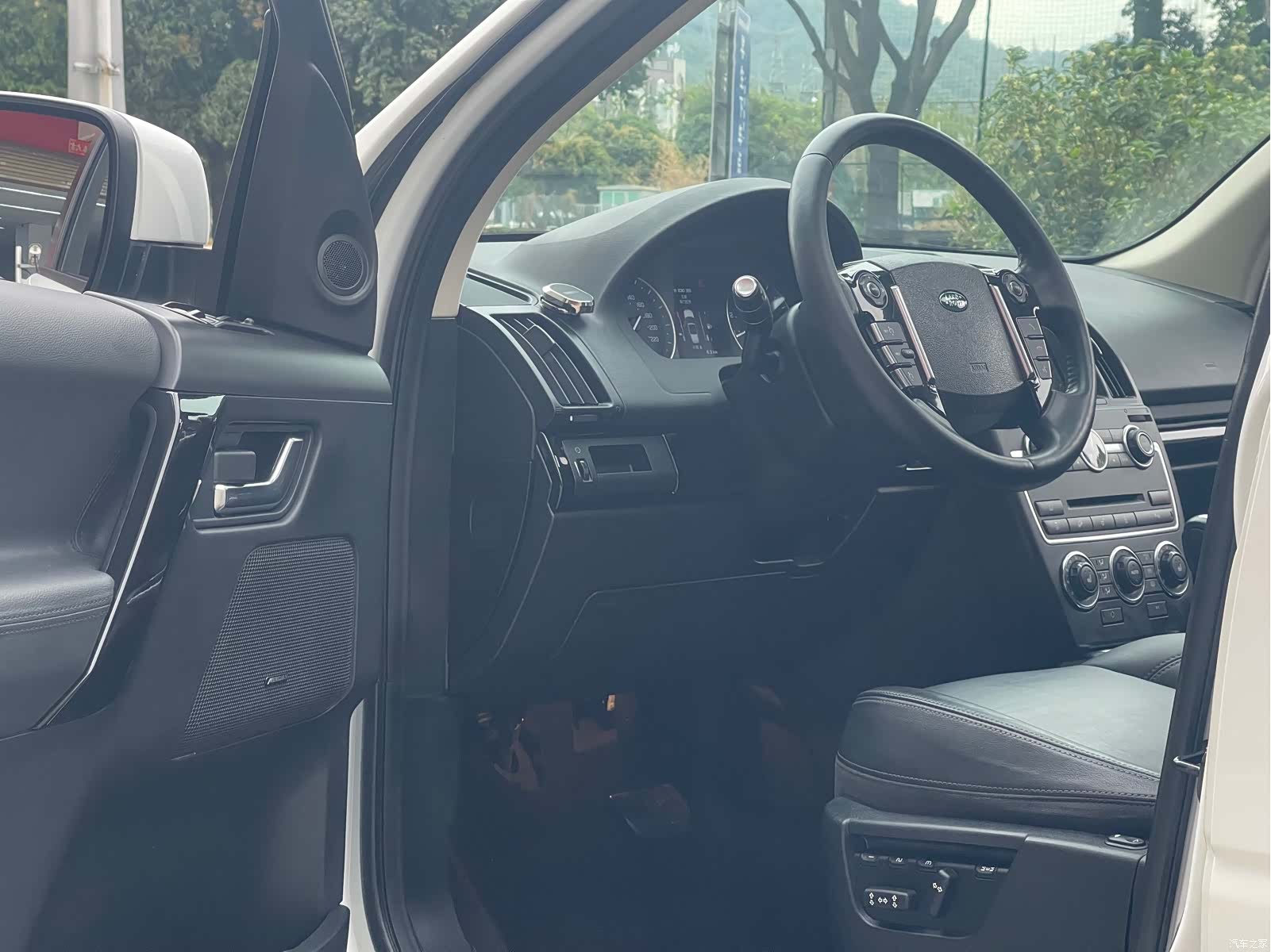 Land Rover Si4, 2013 14