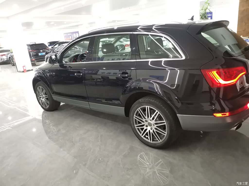 Audi Q7, 2015 4