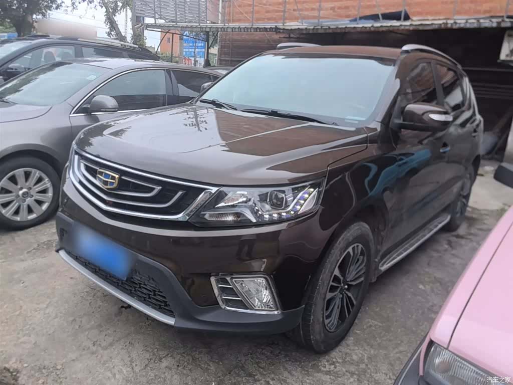 Geely X6, 2017 1