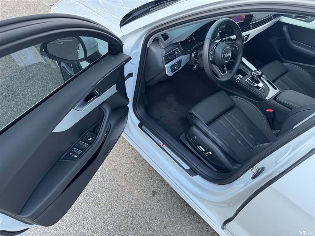 Audi A4L, 2025 15