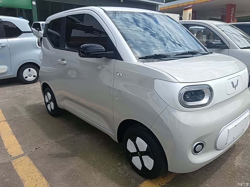 Wuling MINIEV, 2025 4