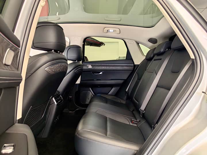 AITO M5 2022 zeng cheng AWD zhi zhen ban