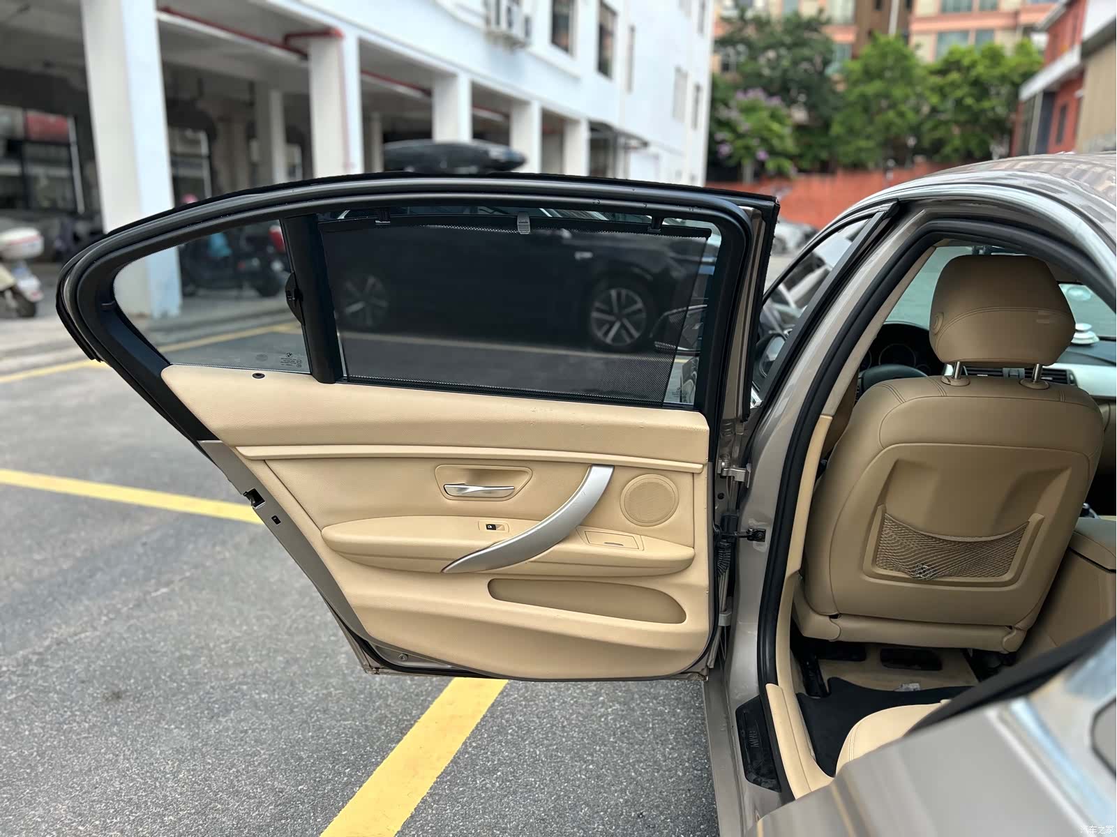 BMW 3 Series, 2015 13