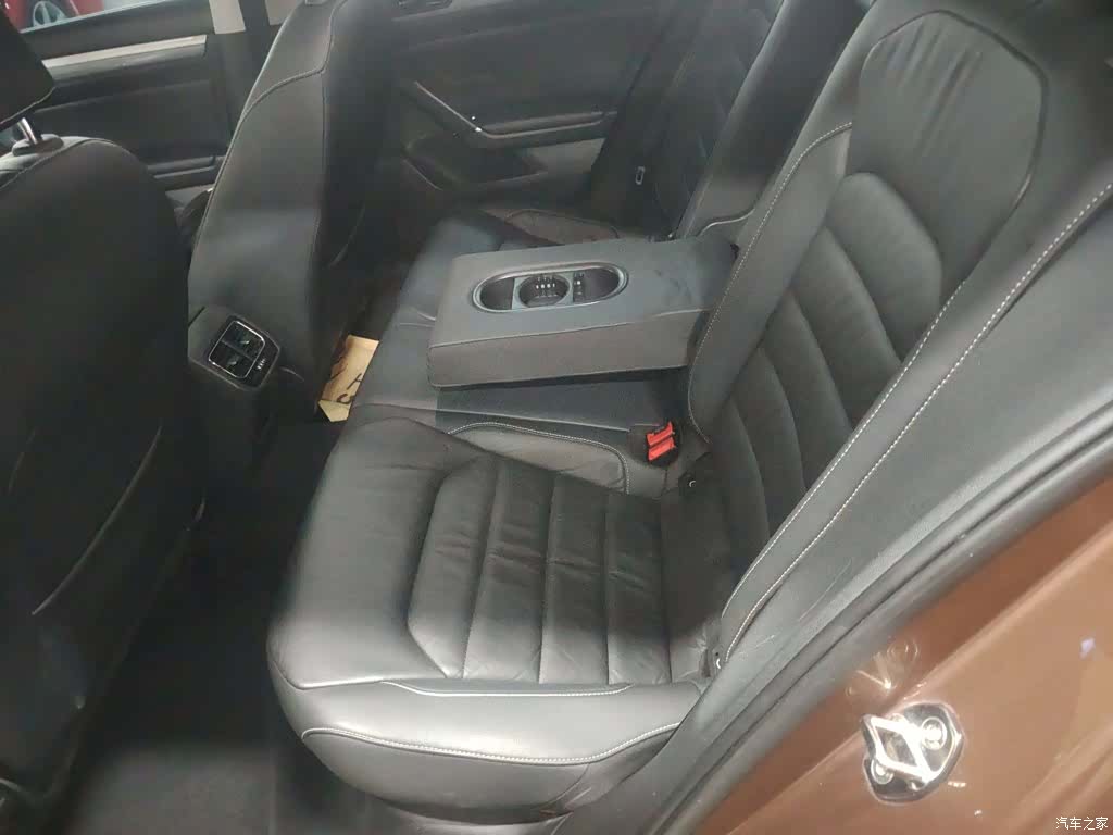 Volkswagen Lamando, 2016 13