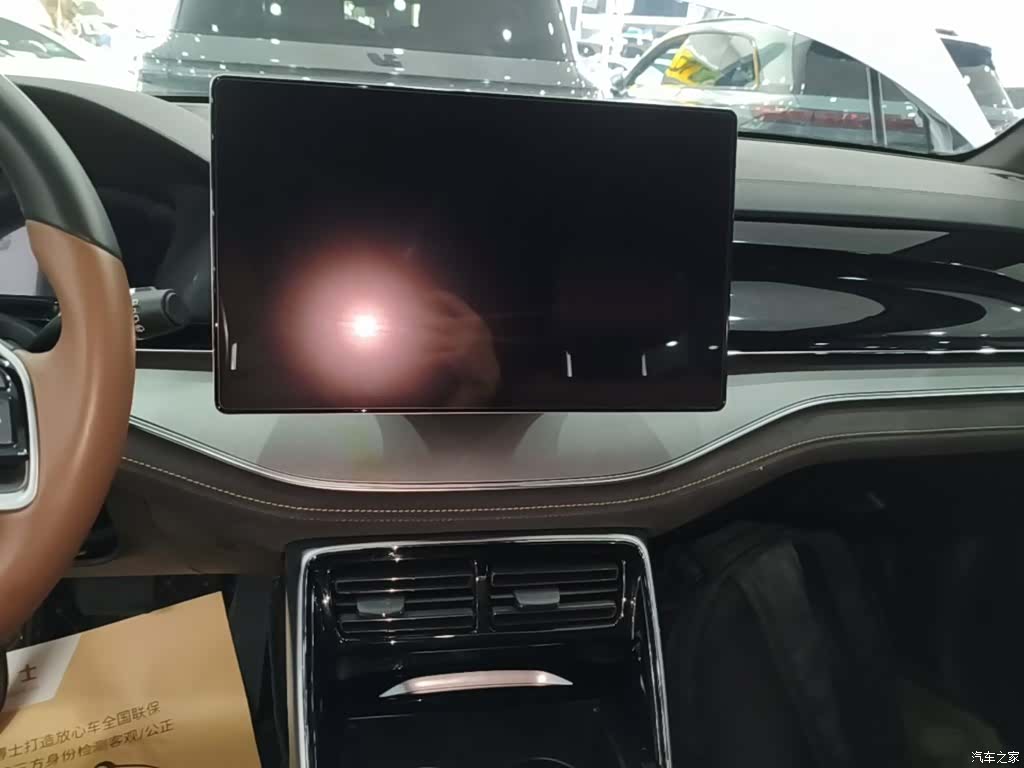 BYD Tang, 2023 13