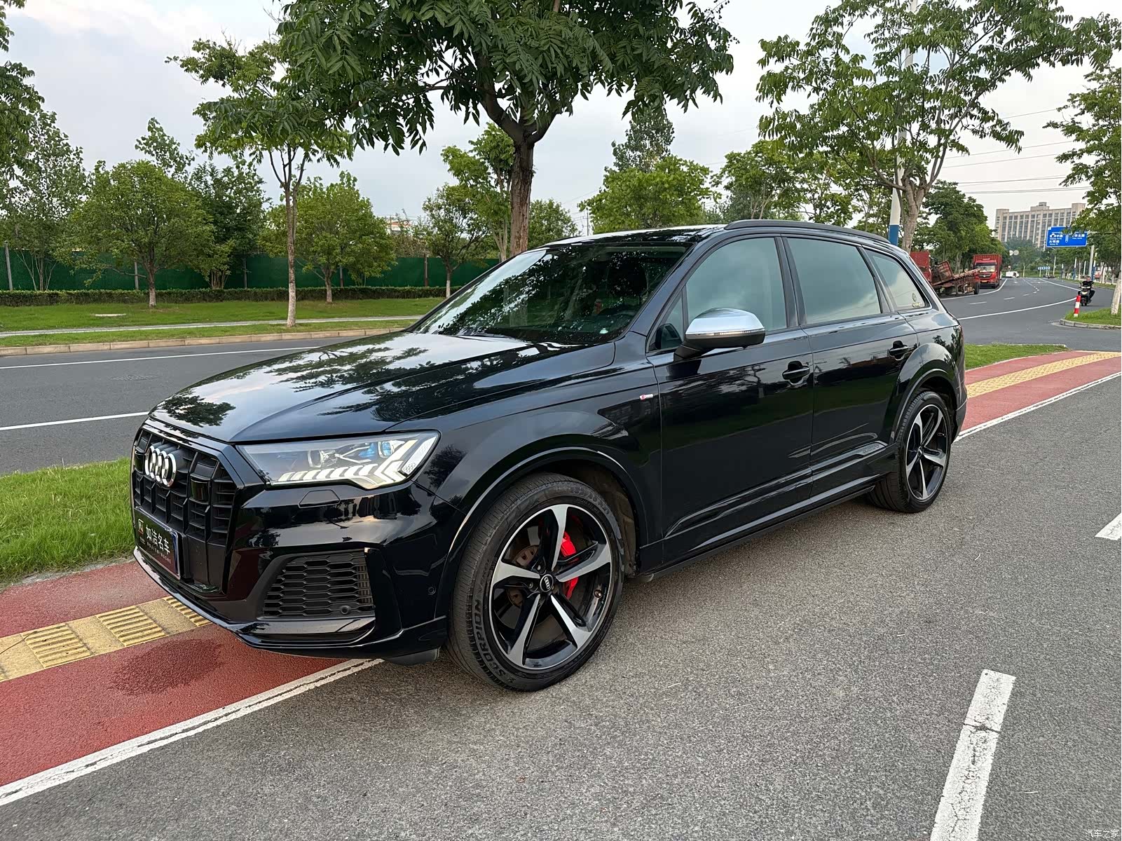 Audi Q7, 2021 1