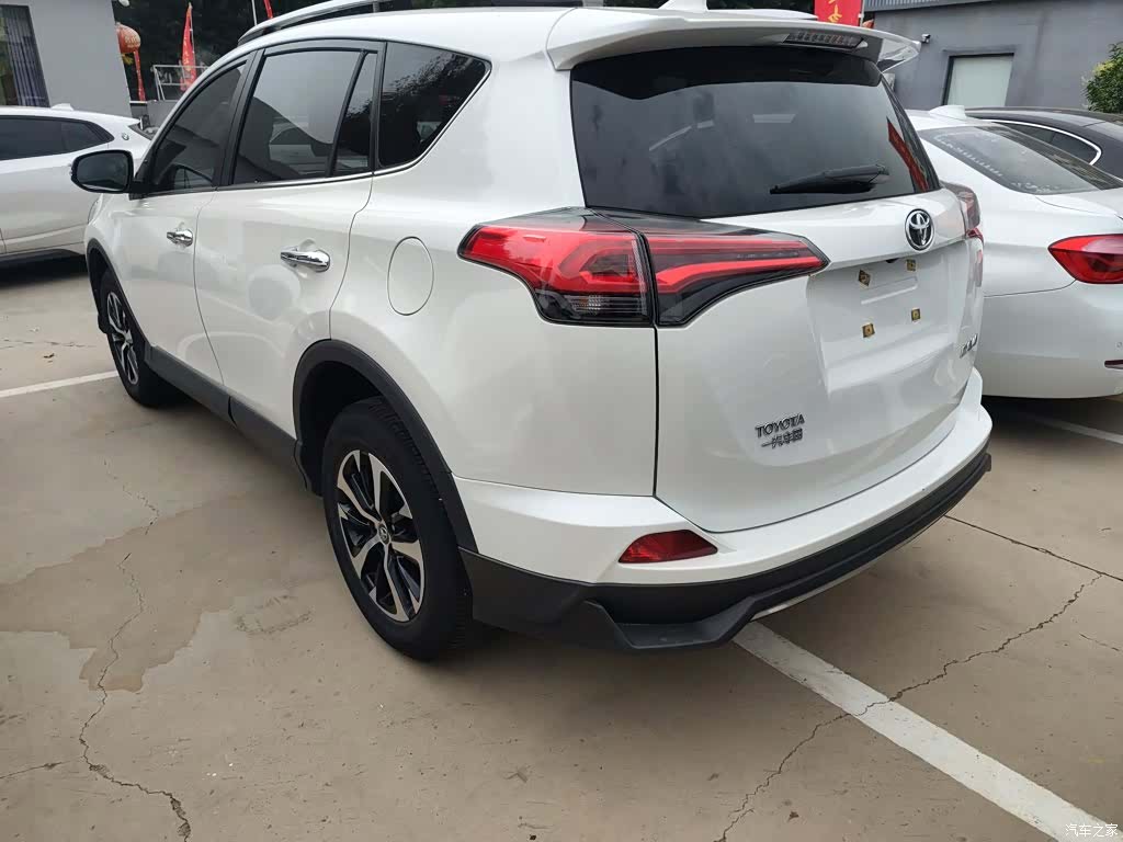 Toyota RAV4, 2018 7