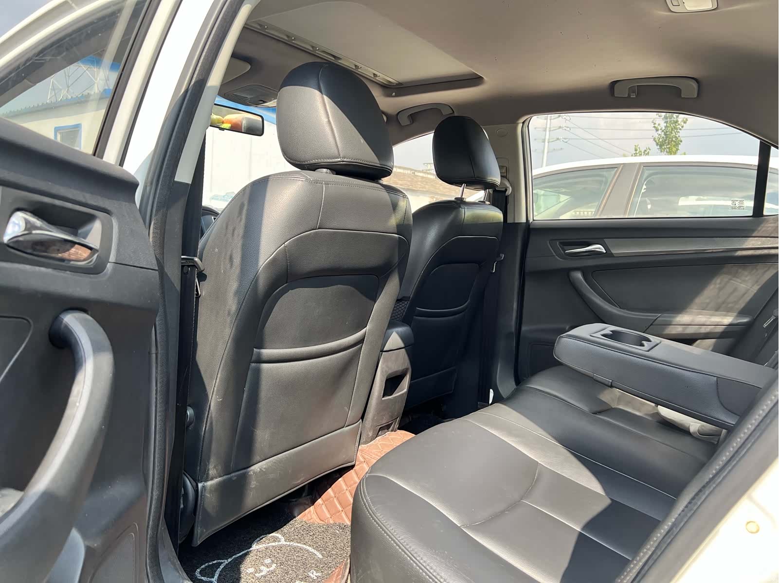 Roewe 360, 2016 7