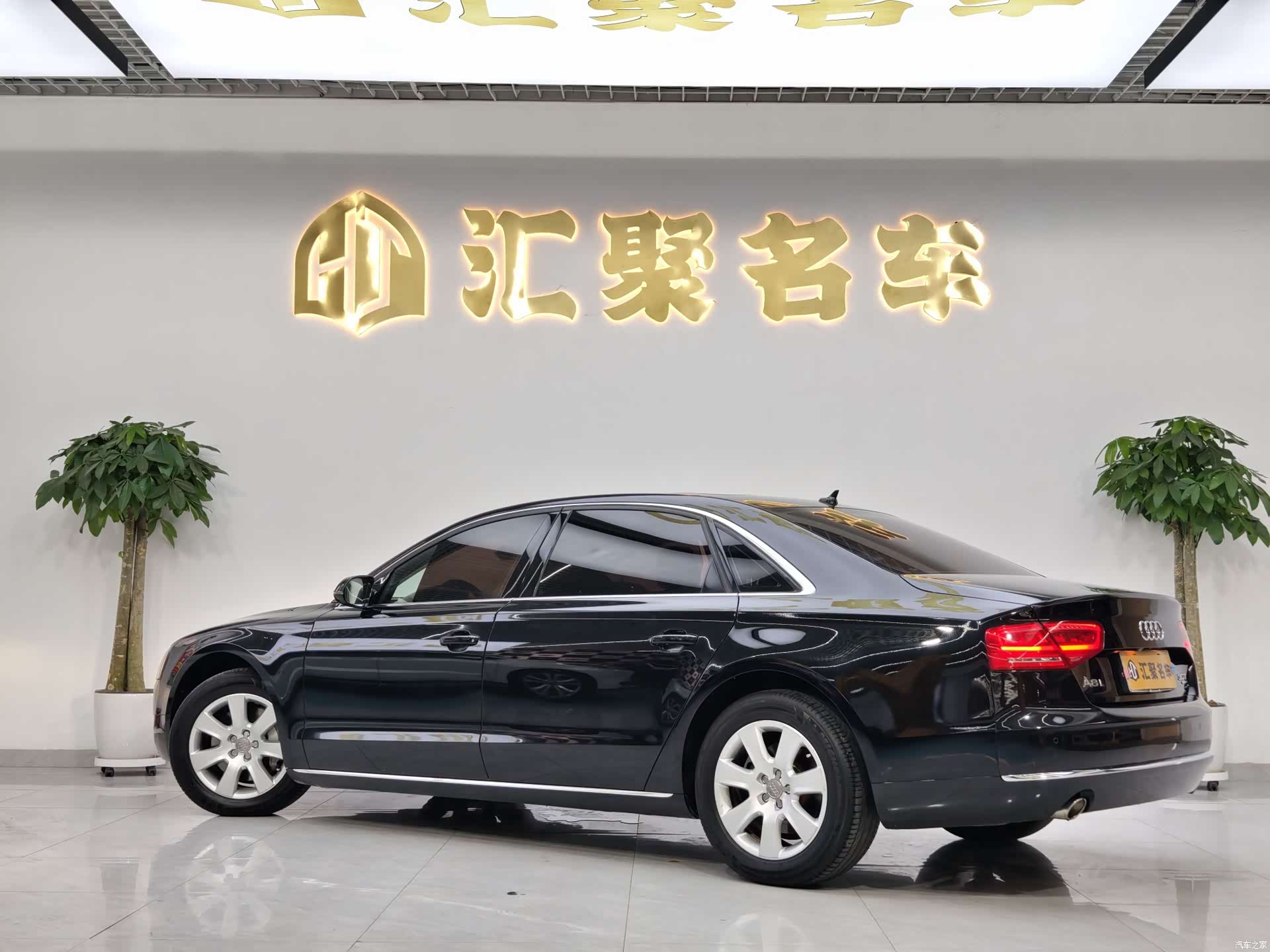 Audi A8L, 2011 9