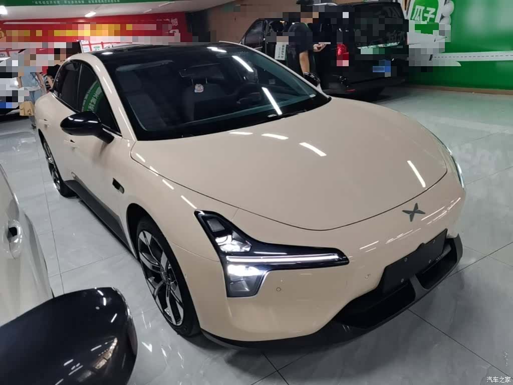 Xpeng Mona M03, 2024 4