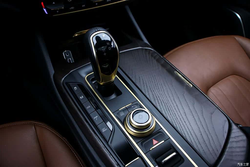 Maserati Levante, 2018 9