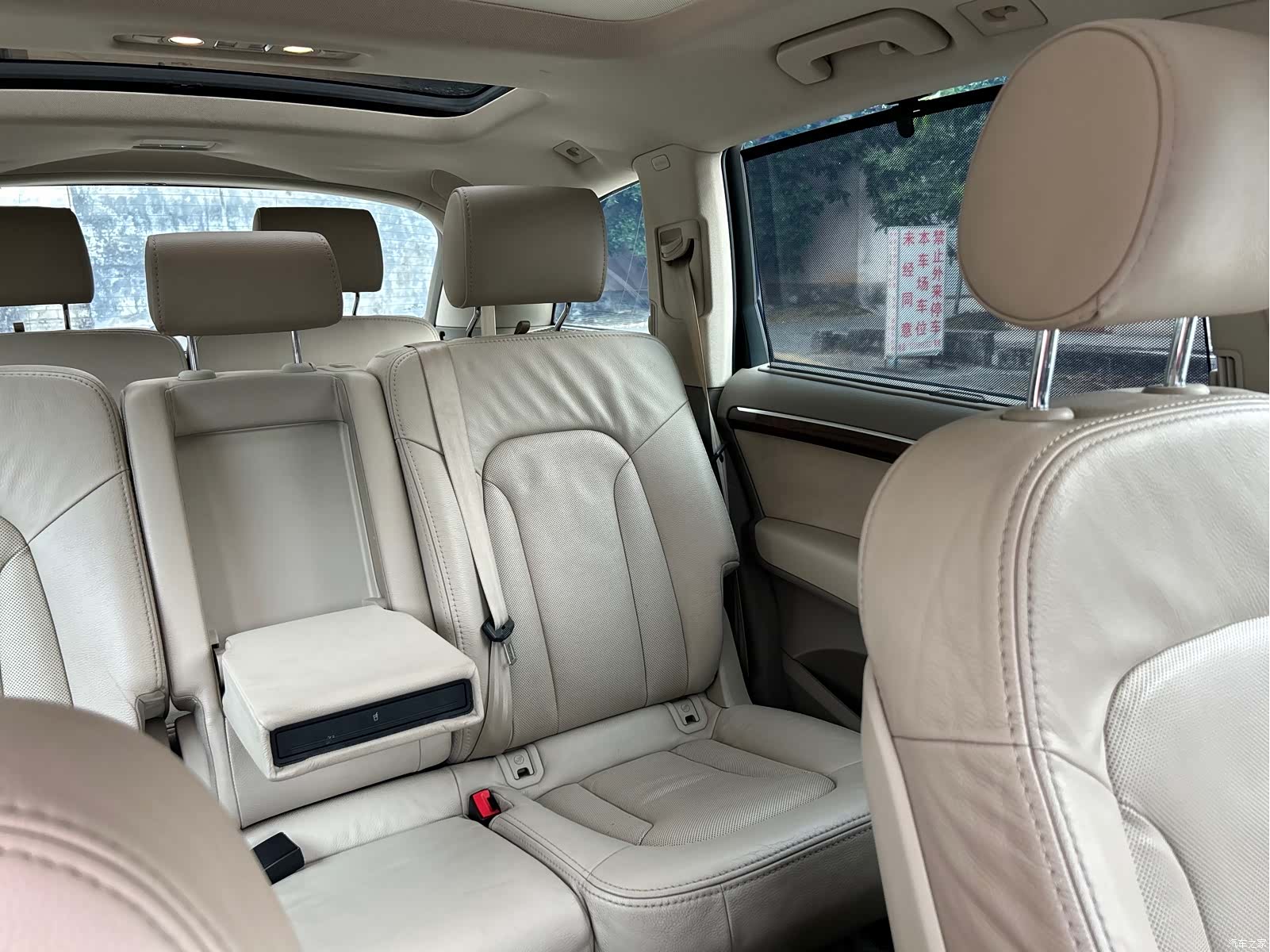 Audi Q7, 2010 50