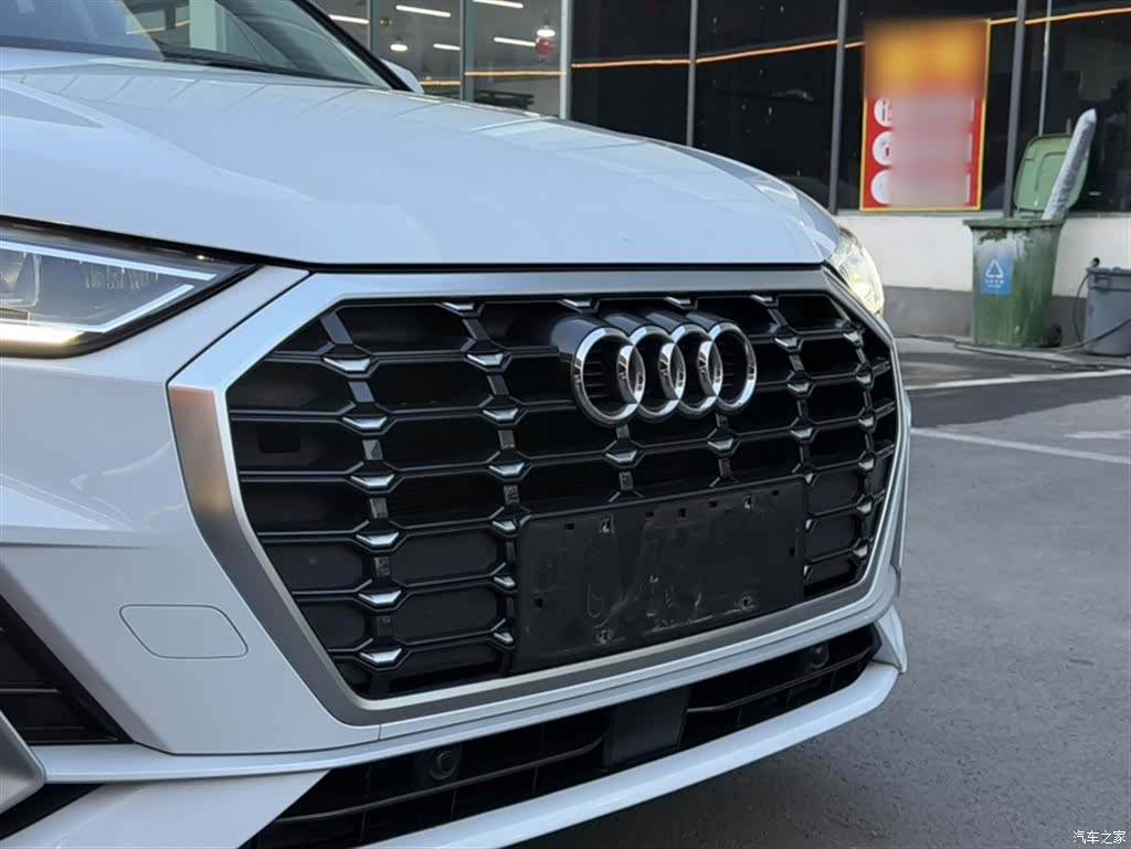 Audi Q3, 2022 12