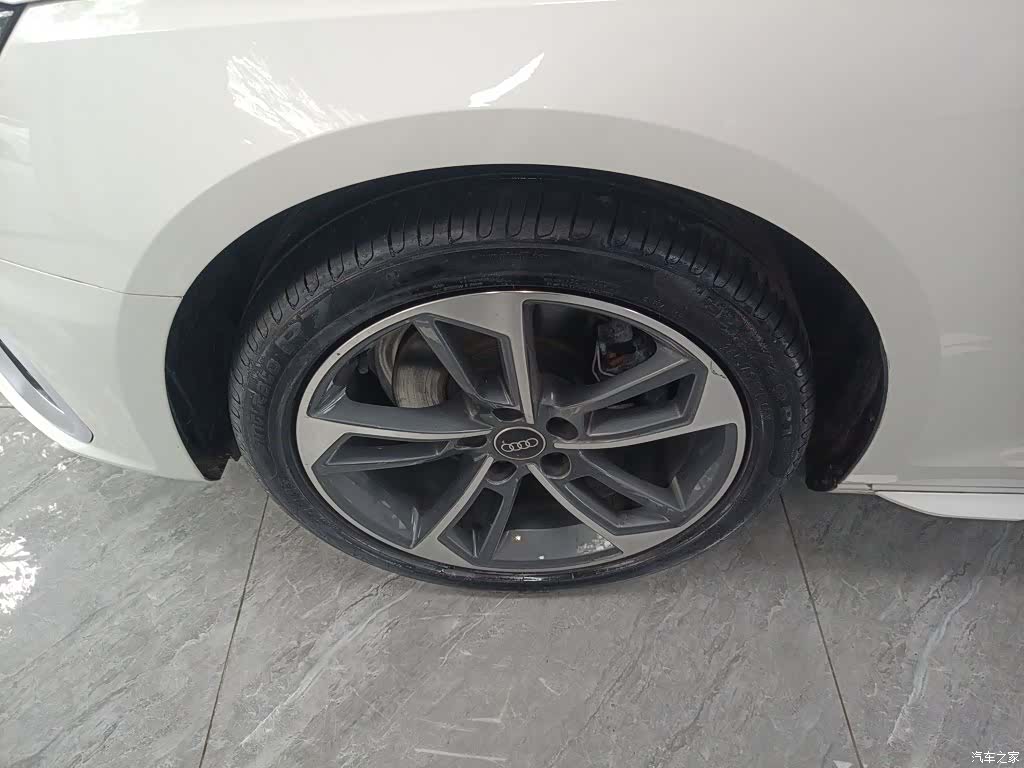 Audi A4L, 2023 25