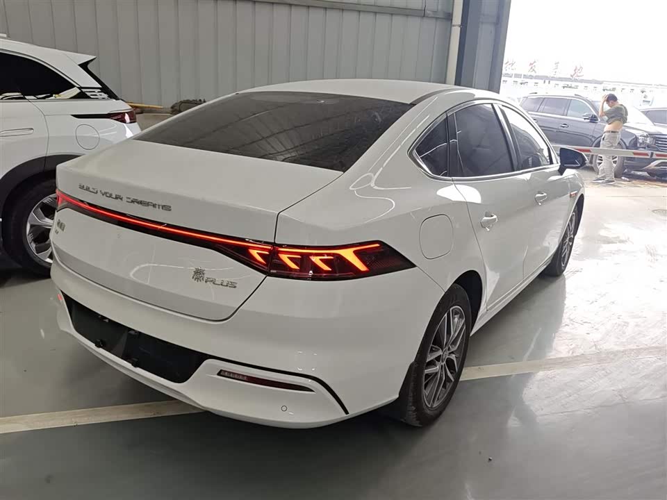BYD Qin Yuan BYD Qin Yuan