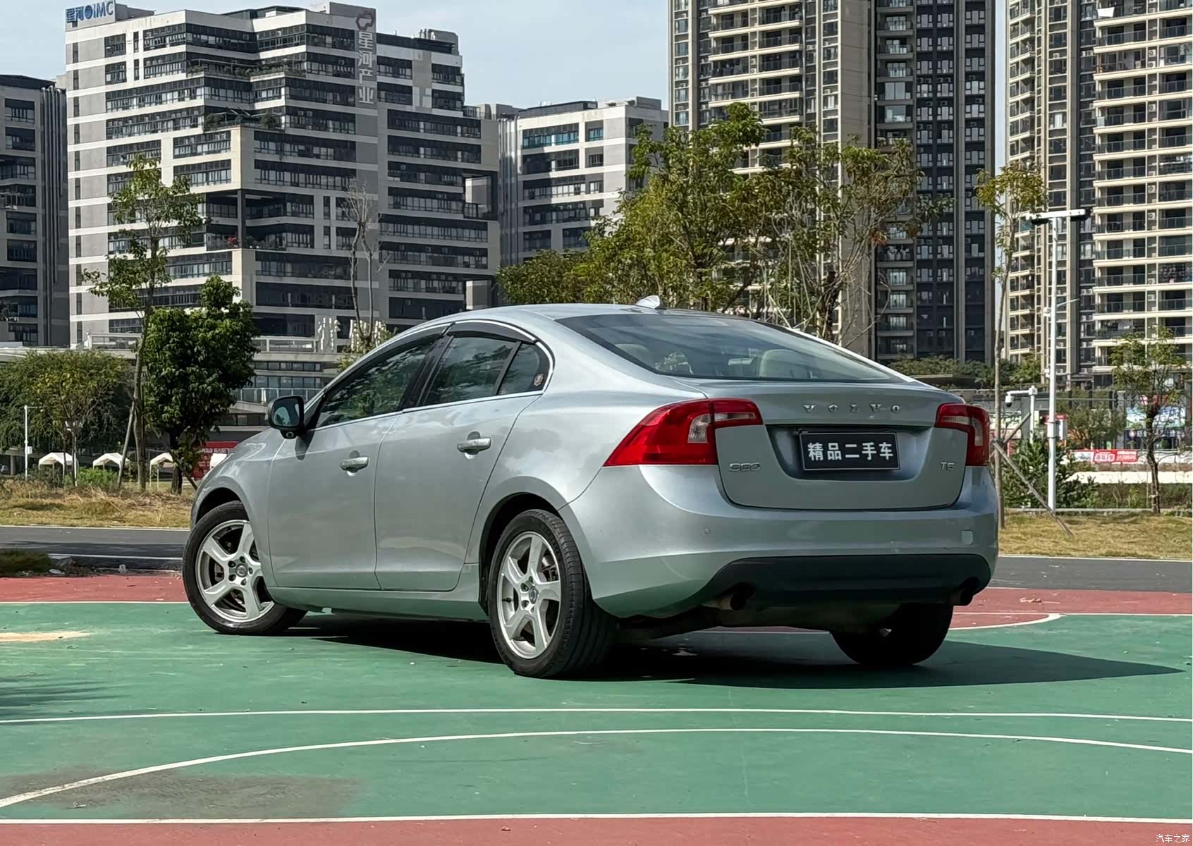 Volvo S60, 2012 3