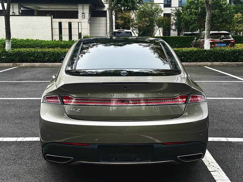 Lincoln MKZ