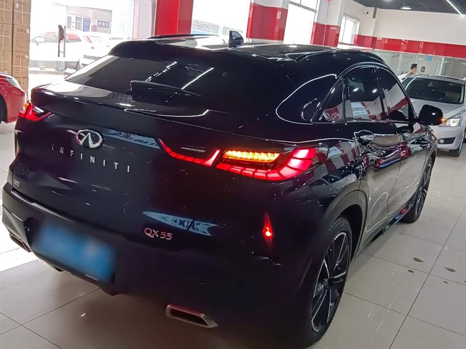 Infiniti QX55