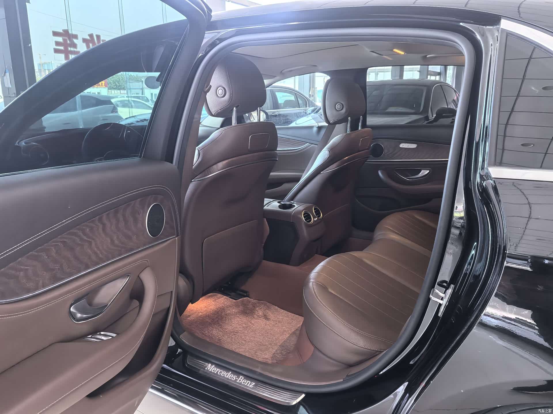 Mercedes-Benz E-Class, 2020 все фото