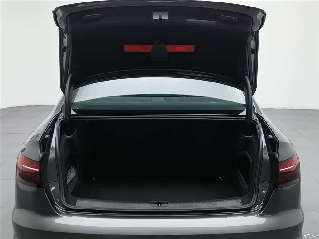 Audi A4L, 2024 16
