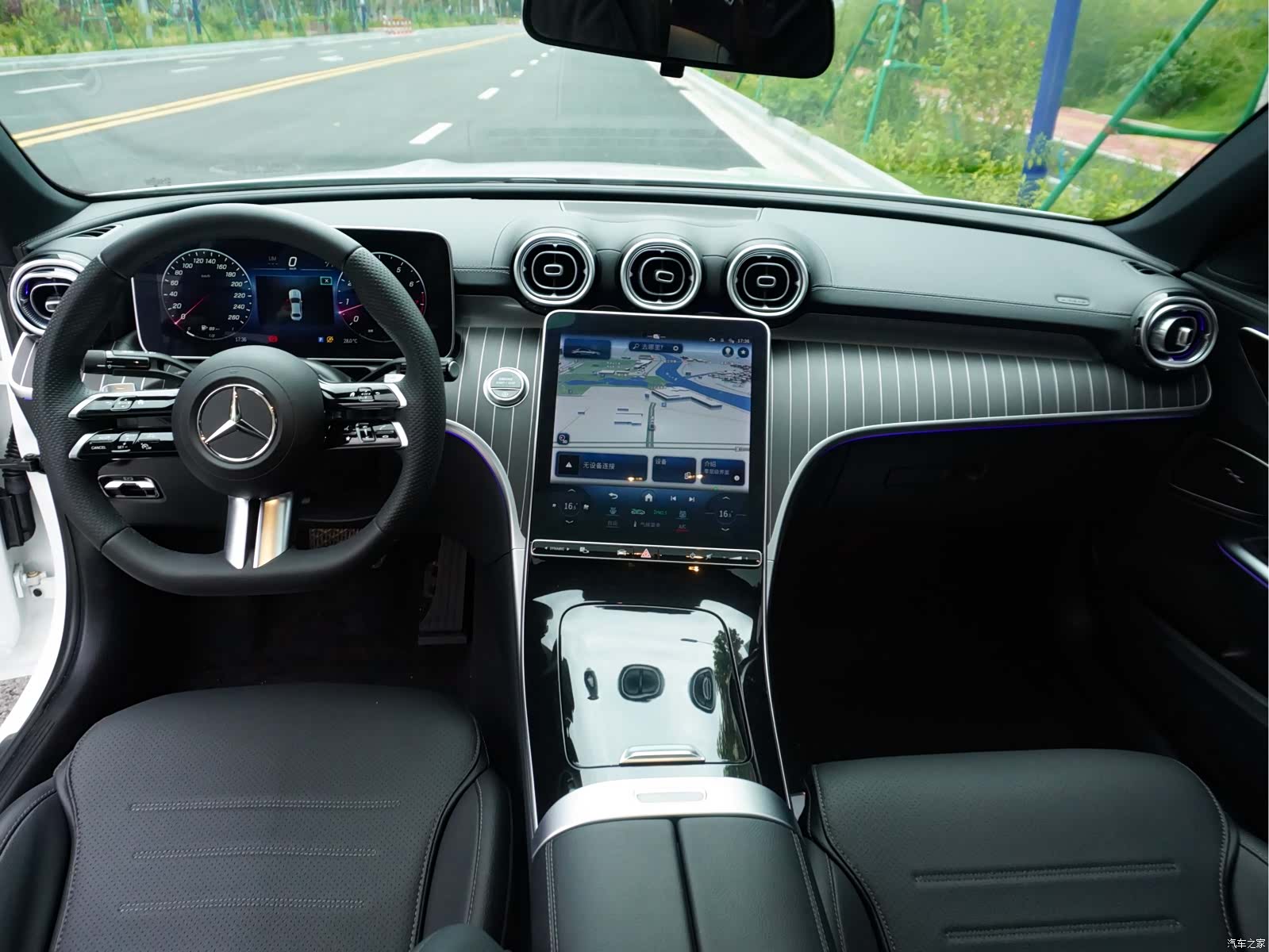 Mercedes-Benz C-Class, 2023 17