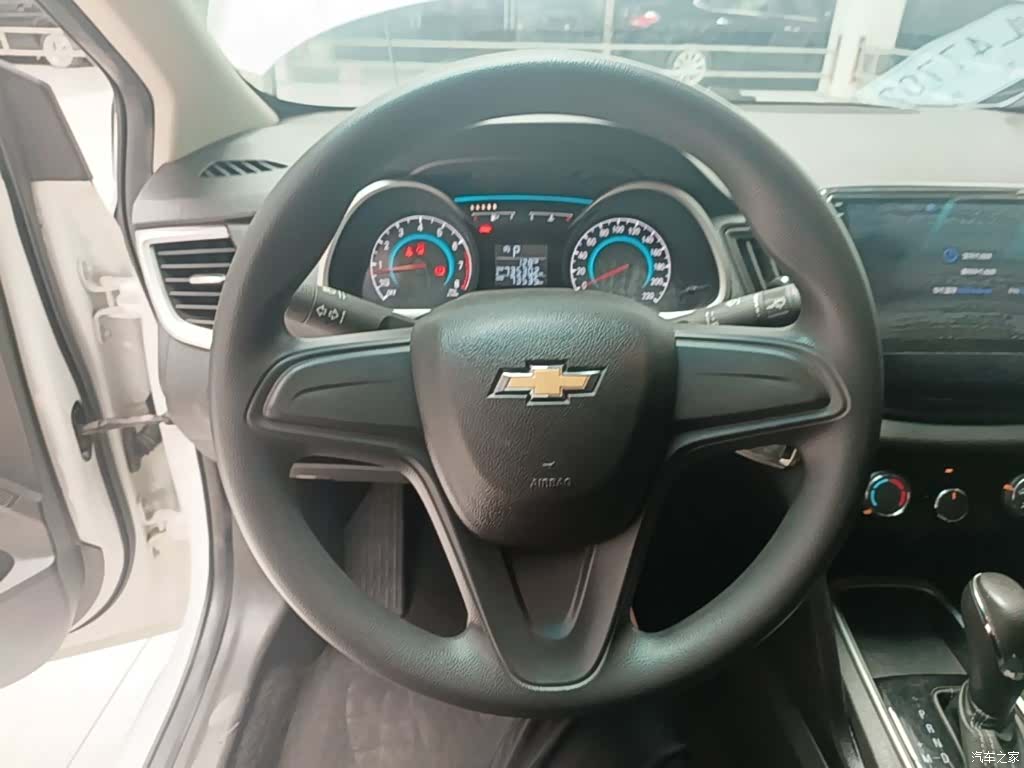 Chevrolet 320, 2018 11