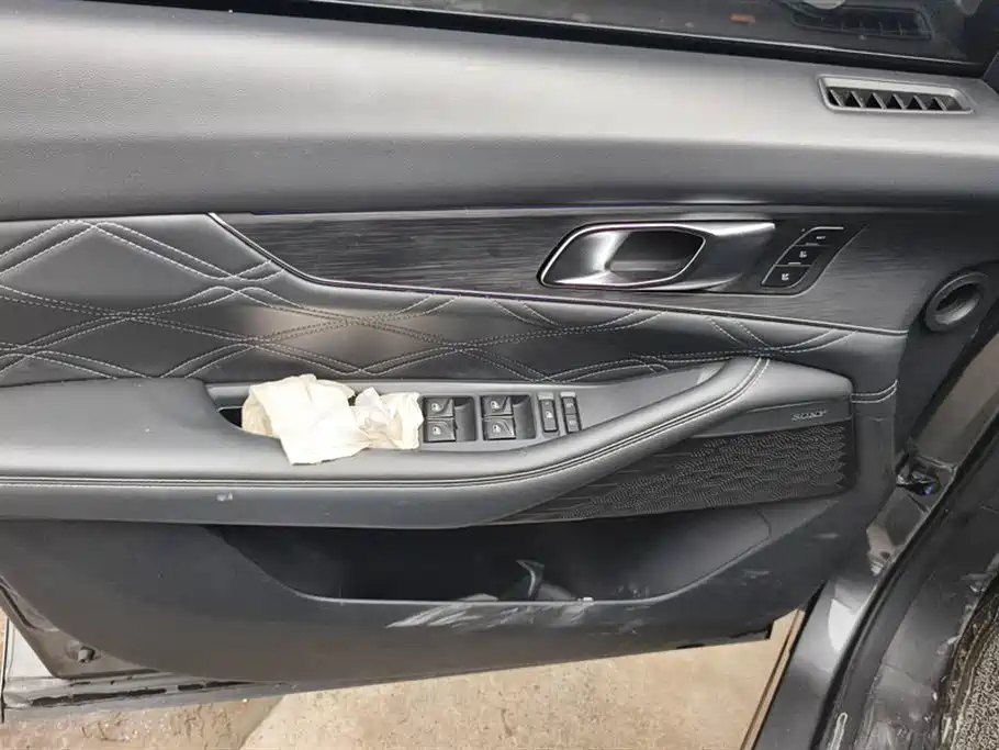 Changan UNI-K Smart iDD