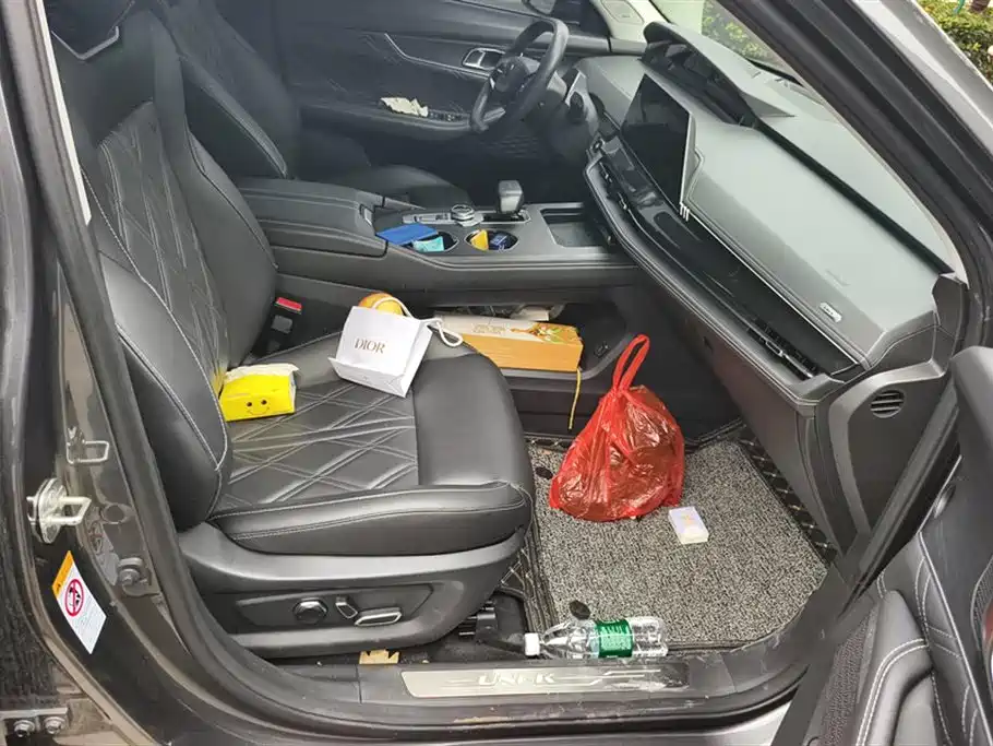 Changan UNI-K Smart iDD