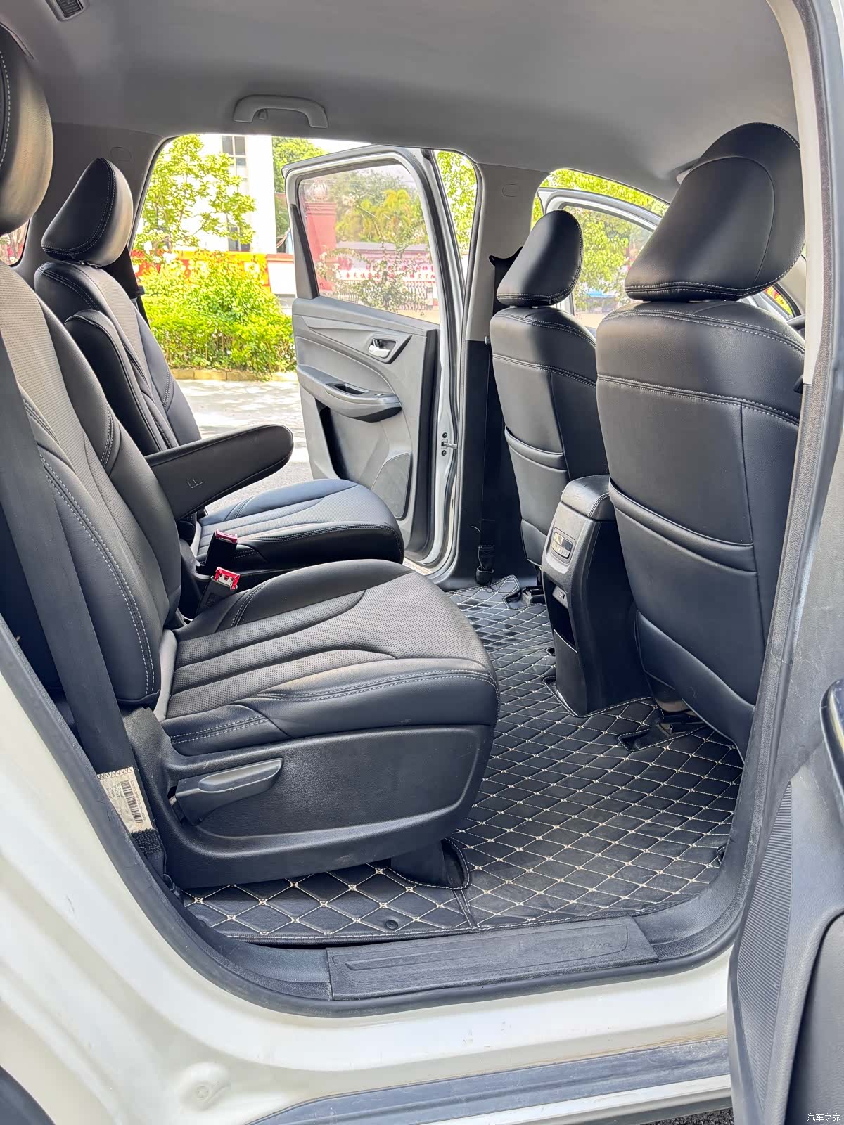 Wuling 730, 2021 13