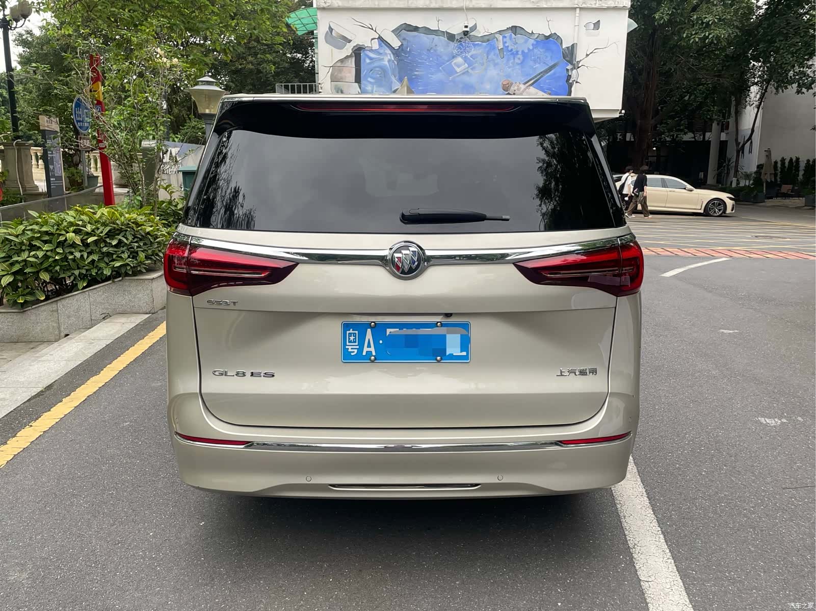 Buick GL8, 2020 6
