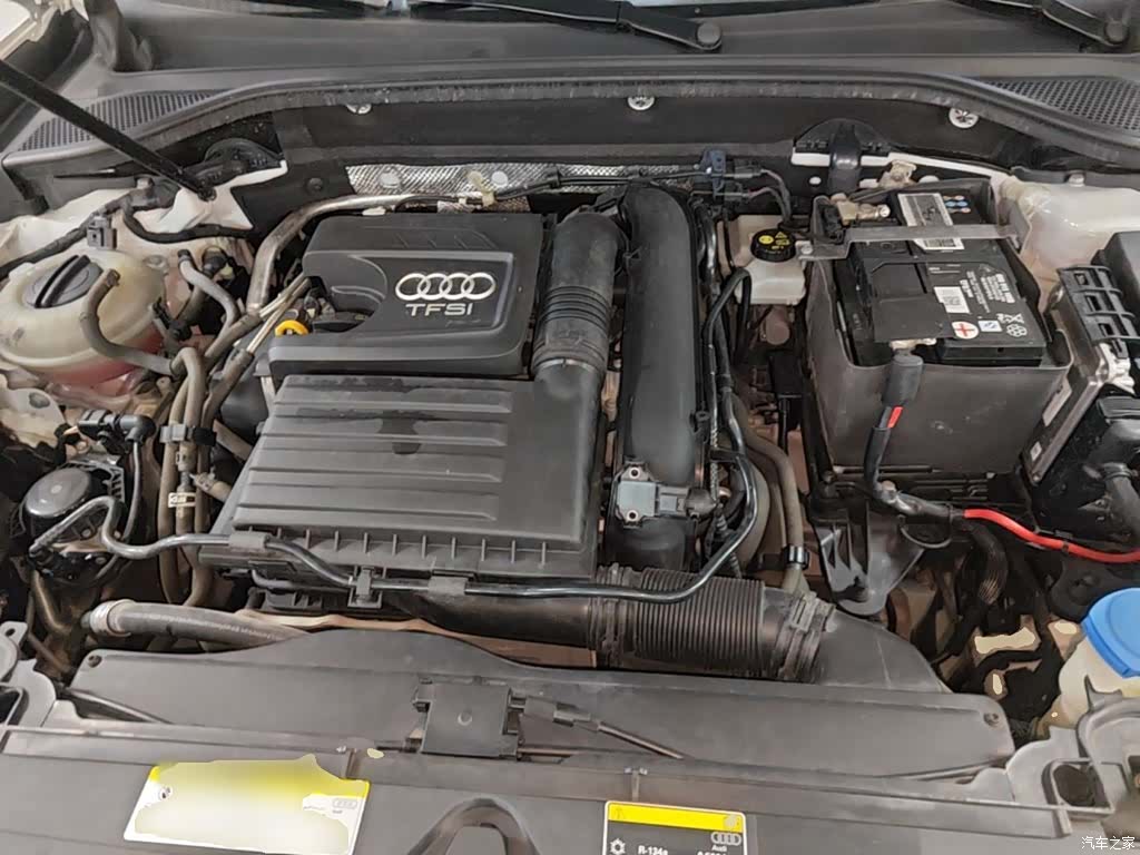 Audi Q2L, 2020 16