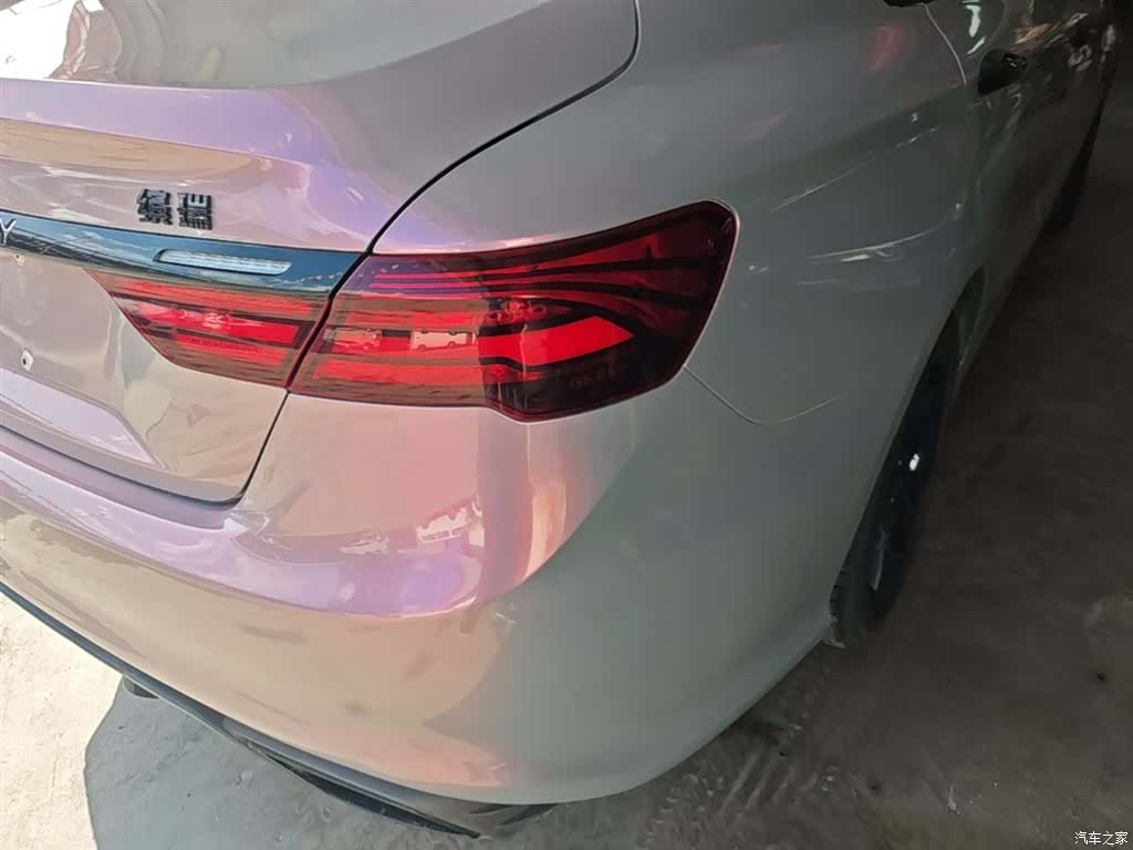 Geely Binray, 2020 8