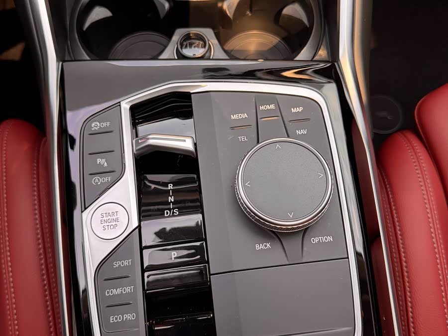 BMW 3 Series 2023, фото 26
