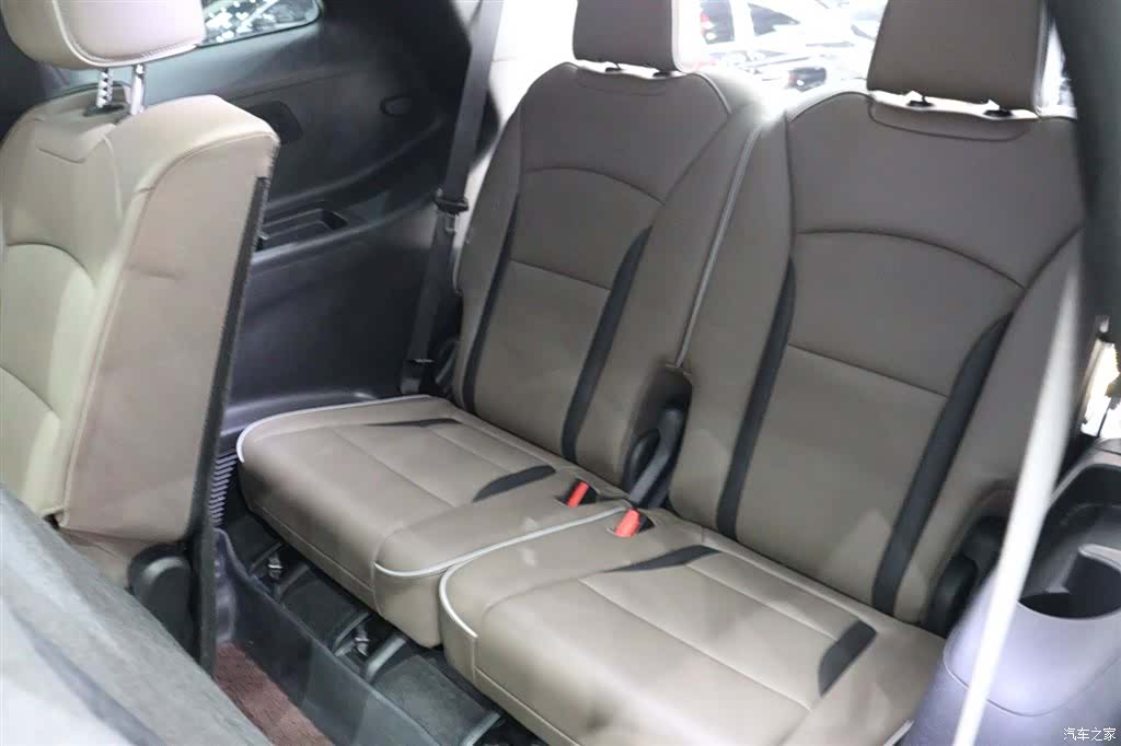 Buick Enclave, 2023 26