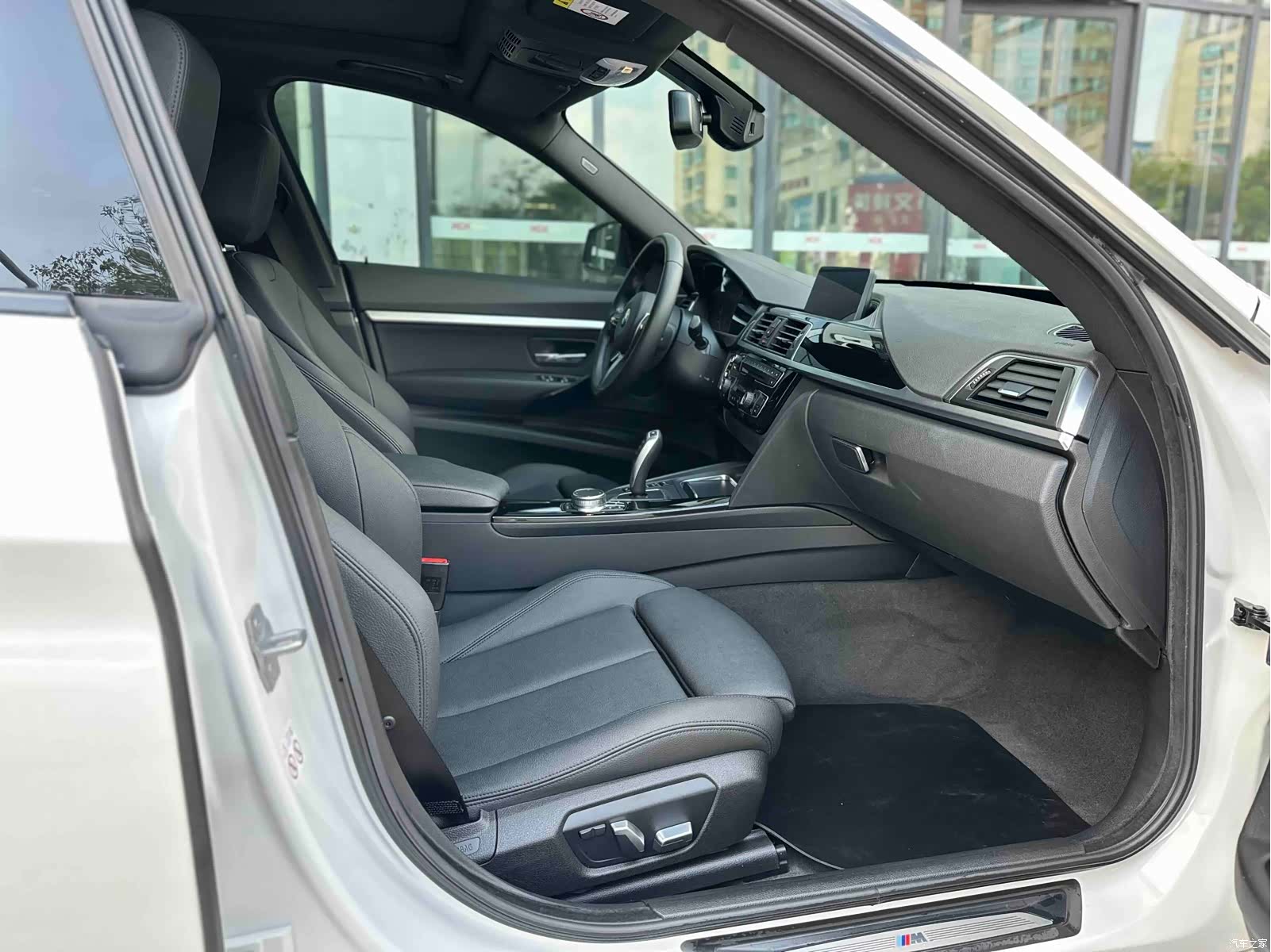 BMW 3 Series, 2019 24