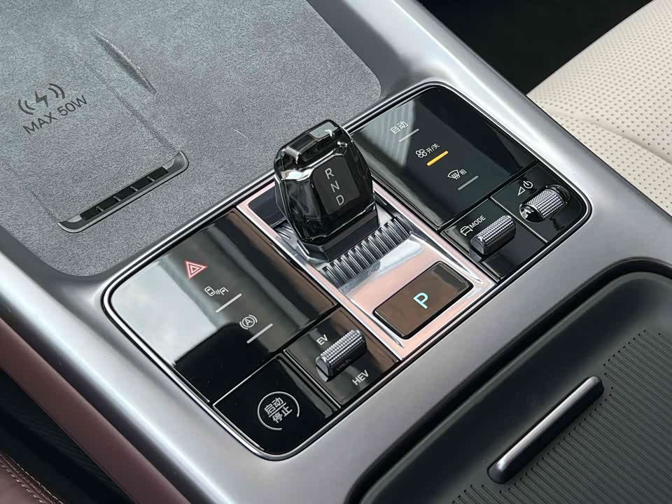 BYD Seal 07 DM-i BYD Seal 07 DM-i