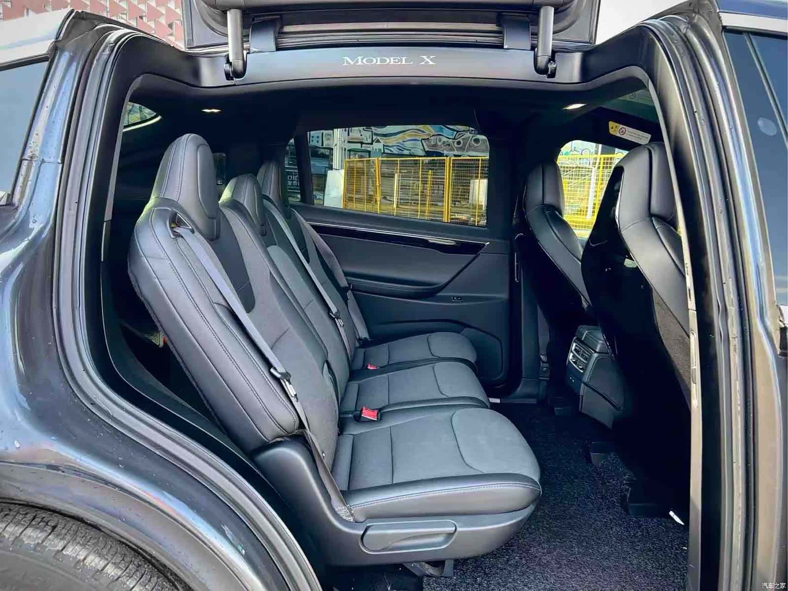 Tesla Model X, 2017 11