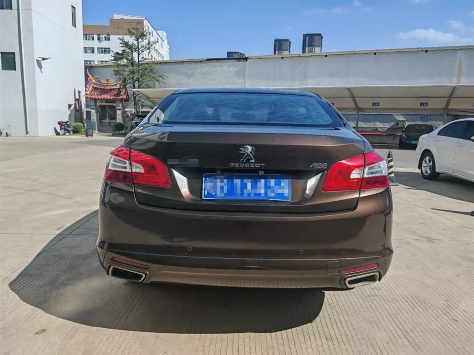 Peugeot 408
