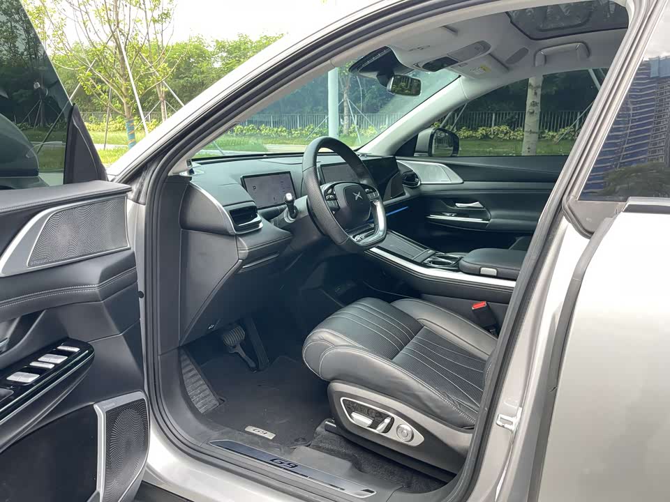 XPENG G9