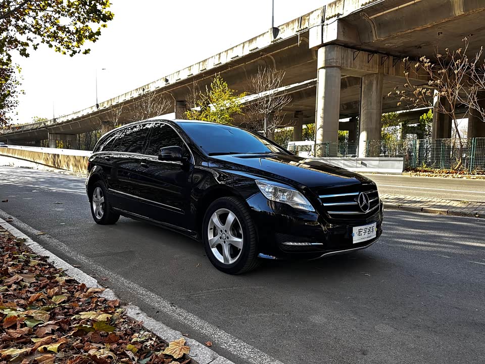 Mercedes-Benz R-class