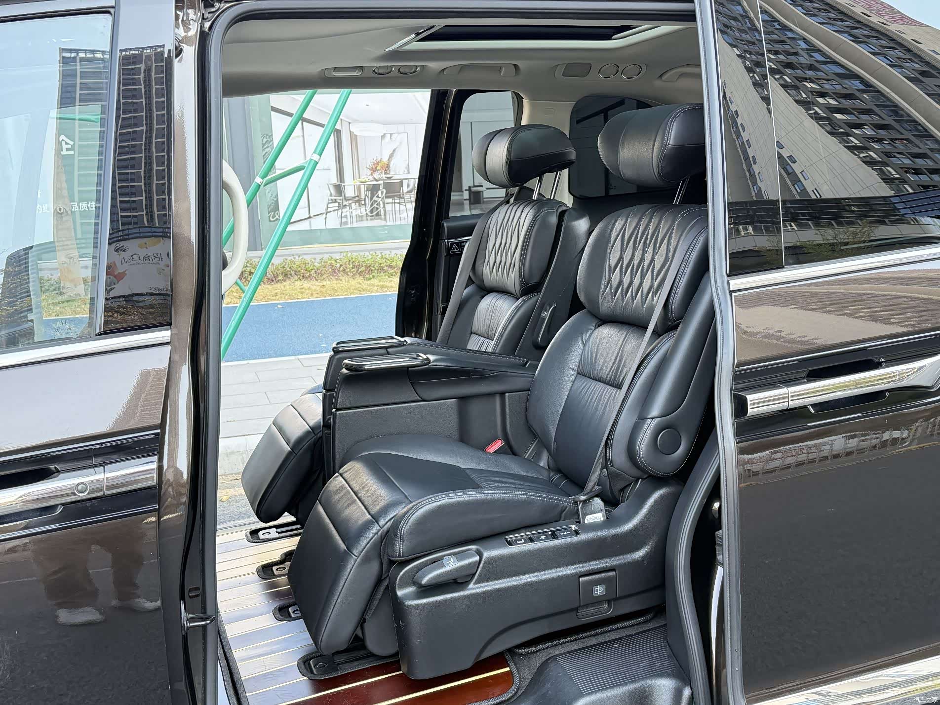 Honda Elysion, 2021 9