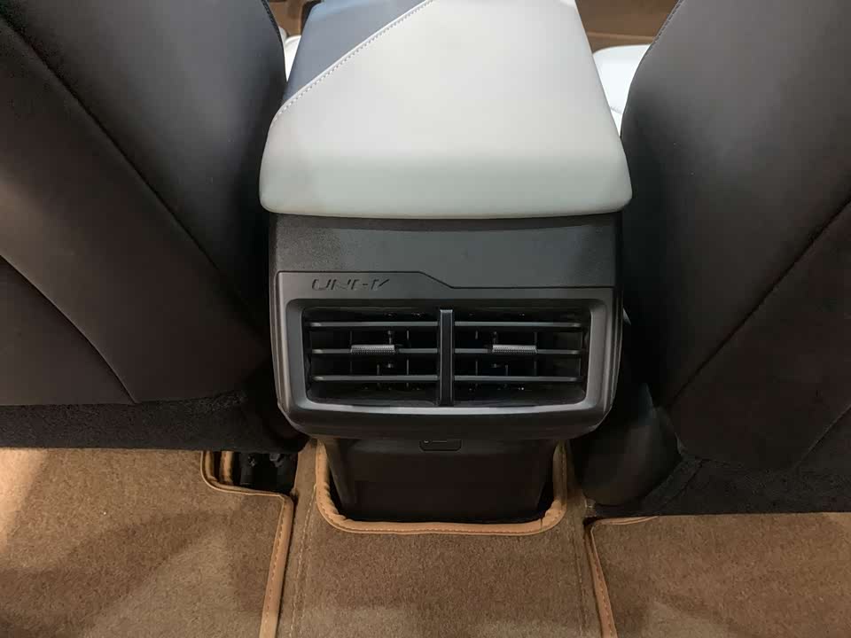 Changan UNI-V Smart iDD