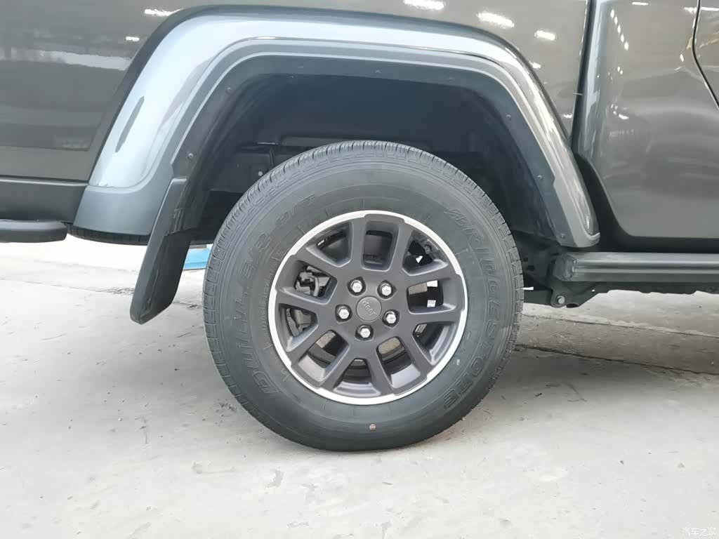 Jeep Gladiator, 2023 25