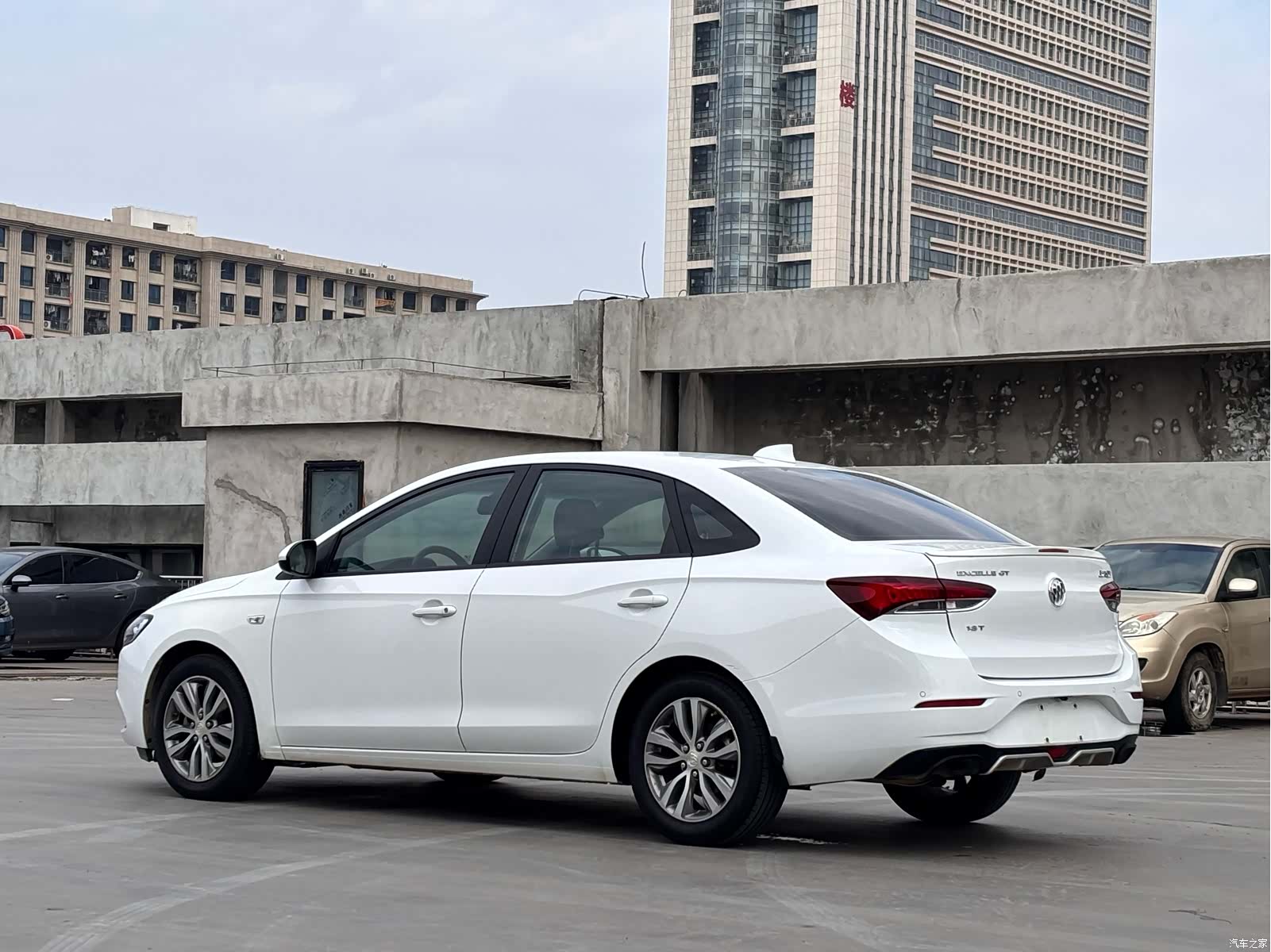 Buick V, 2020 7