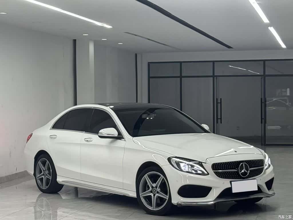 Mercedes-Benz C-Class, 2018 3