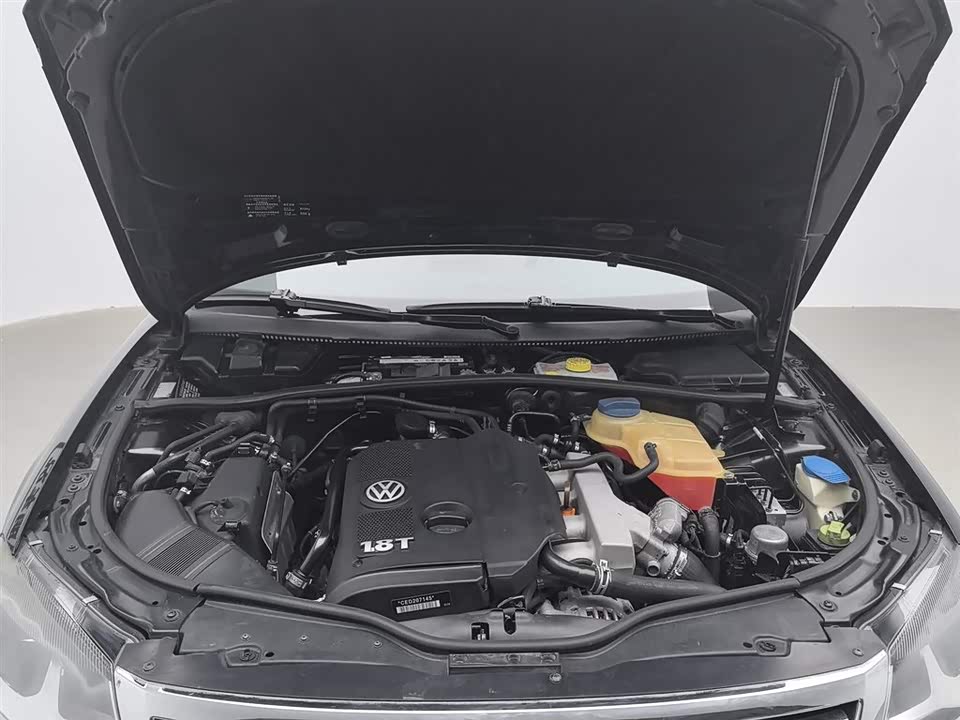 Volkswagen Passat Lingyu