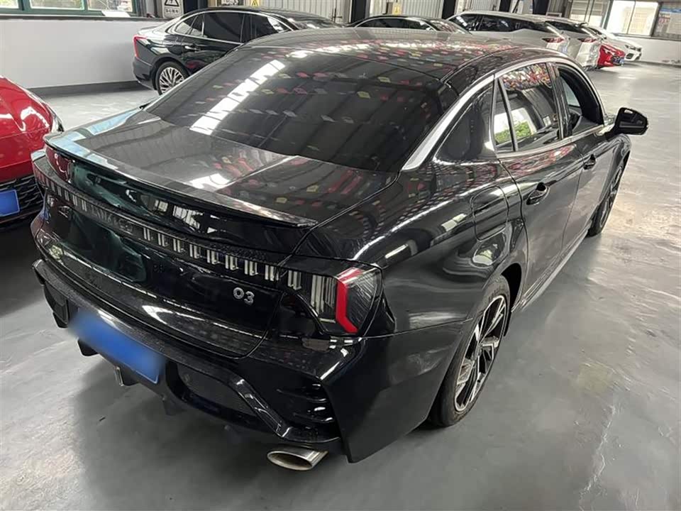 Lynk & Co 03 Lynk & Co 03