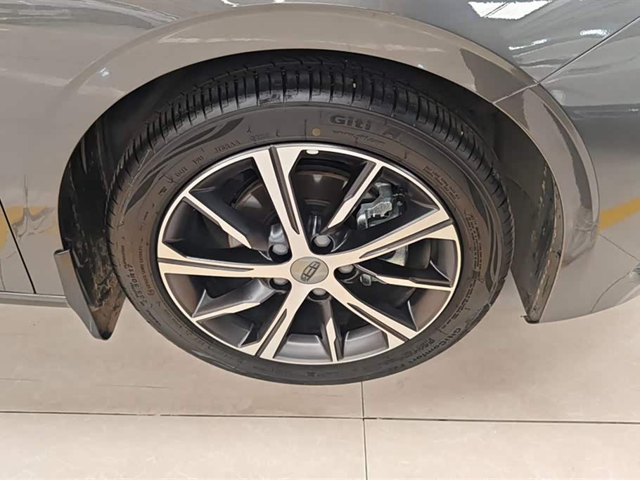 Geely Emgrand Geely Emgrand