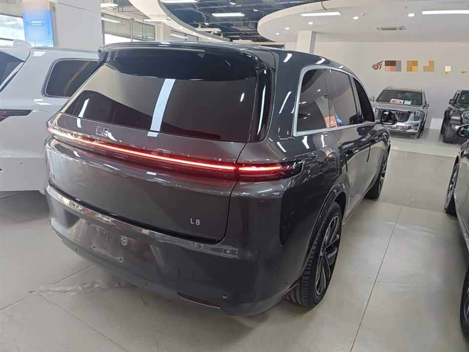 Li Auto Ideal L8
